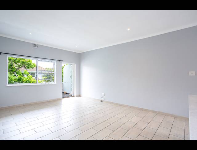 2 BEDROOM APARTMENT FOR SALE IN KENILWORTH